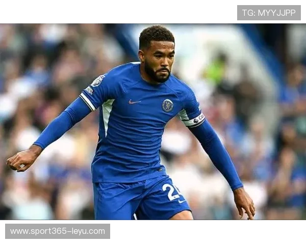 英格兰后卫里斯·詹姆斯状态回暖再成焦点