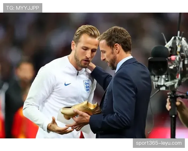 凯恩荣膺欧洲杯金靴，英格兰锋霸状态回暖再创辉煌