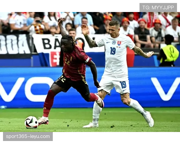 欧洲杯预选赛“死亡之组”激战正酣，谁能突出重围成焦点