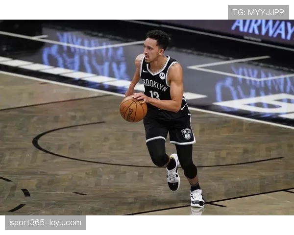 卡马文加职业态度获赞，状态回暖赛场持续闪耀