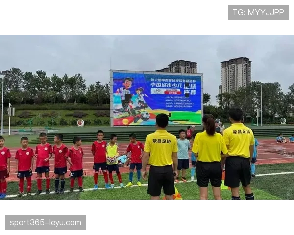 本周足球赛事点燃绿茵激情，球迷热情高涨引关注热潮