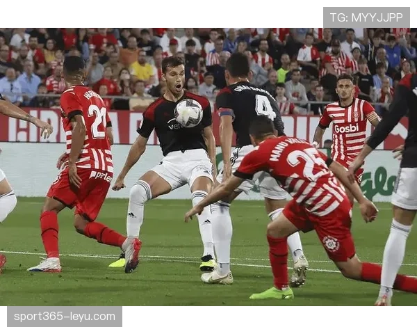 塞维利亚定位球表现稳健,持续提升球队赛场竞争力 塞维利亚定位球表现稳健,持续提升球队赛场竞争力