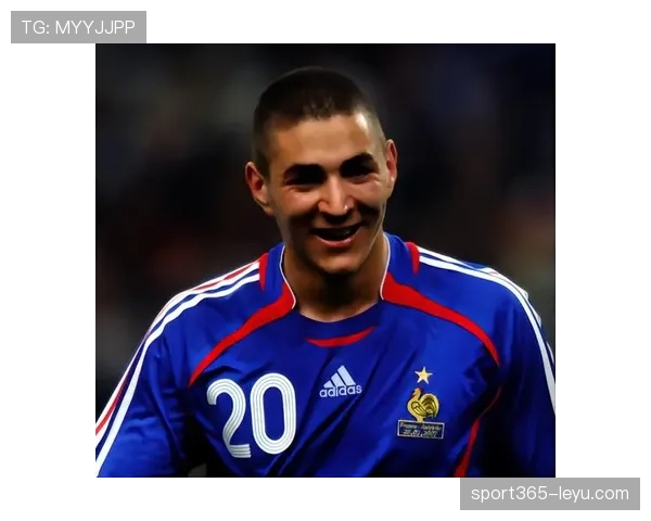 本泽马国家队地位争议:战术适配与大赛表现如何影响其定位 本泽马国家队地位争议:战术适配与大赛表现如何影响其定位