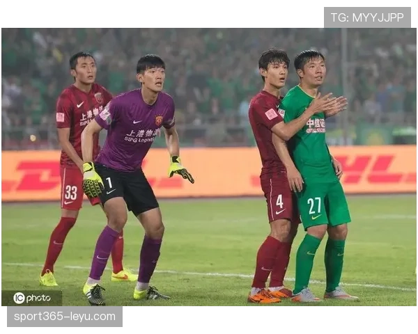 王燊超拖鞋买菜那张图，赛场猛将瞬间变邻家大叔——钱包感觉不对劲